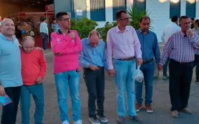Visita de miembros de la Residencia de Gravemente Afectados ‘El Cristo Roto’ a la Feria de San Lucas de Gibraleón