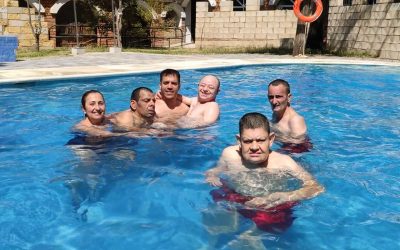 Los usuarios inauguran la temporada de piscina