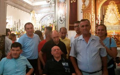 Visita de la Residencia de Gravemente Afectados ‘El Cristo Roto’ al pueblo de Almonte para ver a la Virgen del Rocío